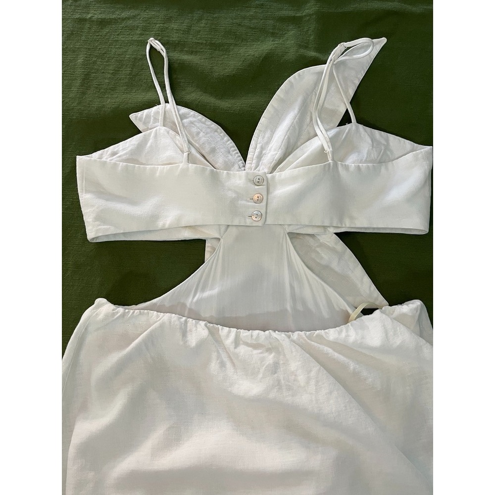 FARM Rio Cream Tiered Maxi Dress with Front Bow - Picture 5 of 8